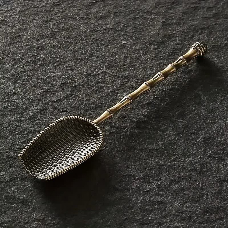 قاشق آجیل خوری طرح حصیری