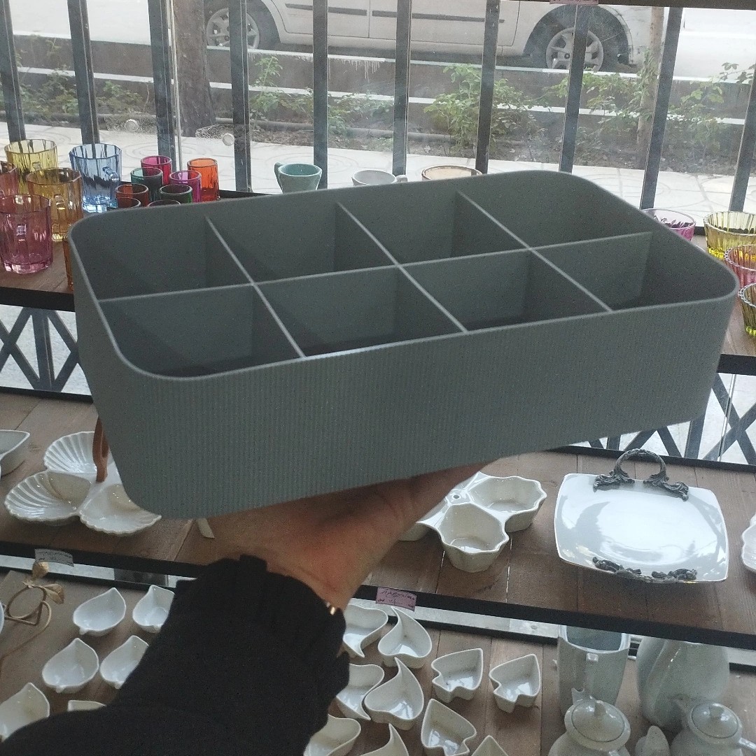 نظم دهنده لوازم آرایشی هشت خانه پلاستیکی