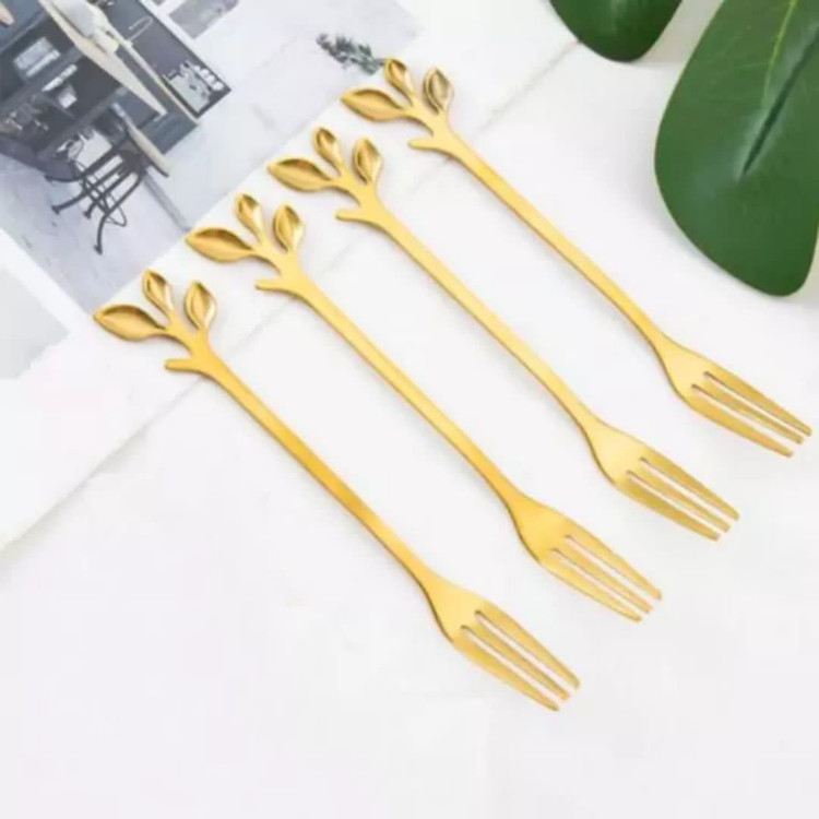 چنگال اردو خوری دسته برگی رنگ طلایی چنگال طلایی دسته برگی