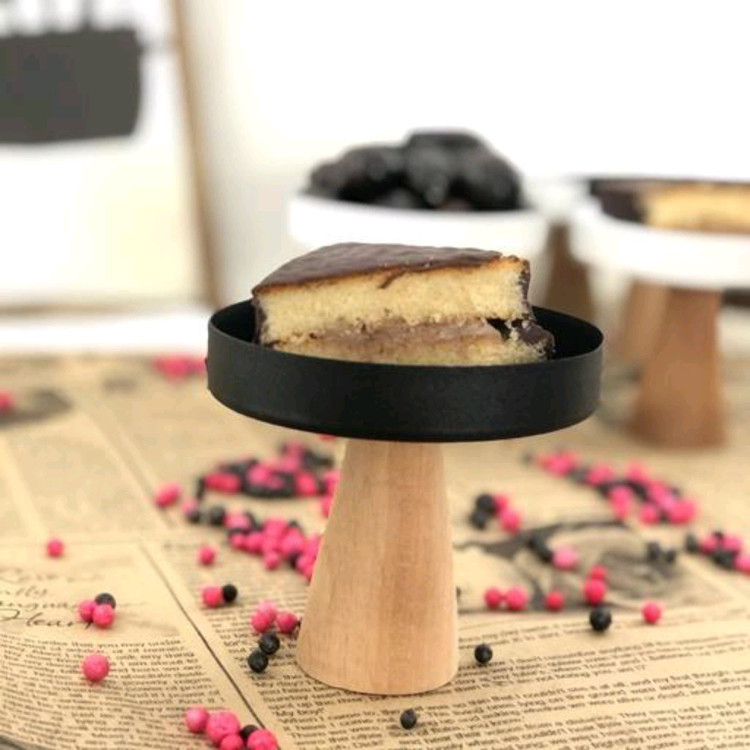 خرماخوری فلزی پایه چوبی نگارا
