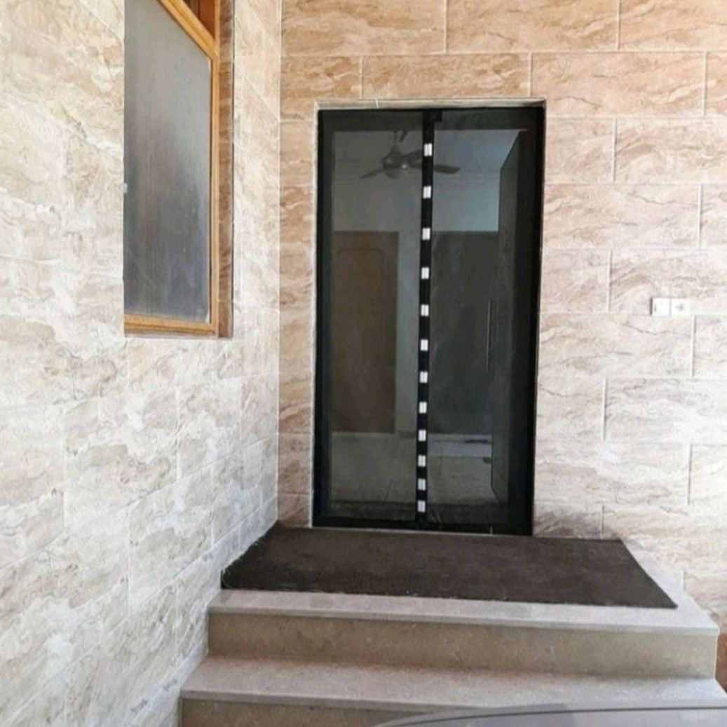 پرده توری مغناطیسی فایبر گلس ارتفاع 230 عرض 170 دارای مگنت های قوی